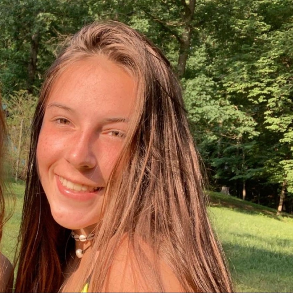 Meet your Posher, Eliea